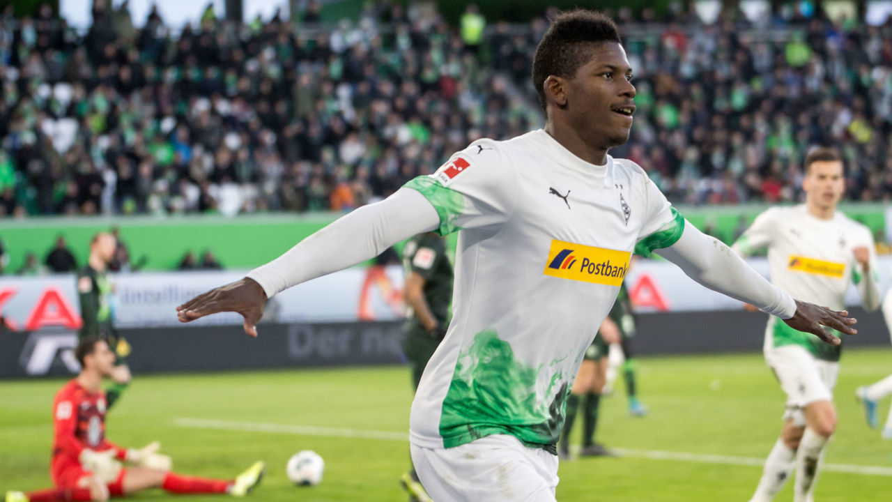 Breel Embolo of Borussia Monchengladbach celebrations after the first goal during the 1. Bundesliga match between VfL Wolfsburg and Borussia Monchengladbach at the Volkswagen Arena on December 15, 2019 in Wolfsburg, Germany.