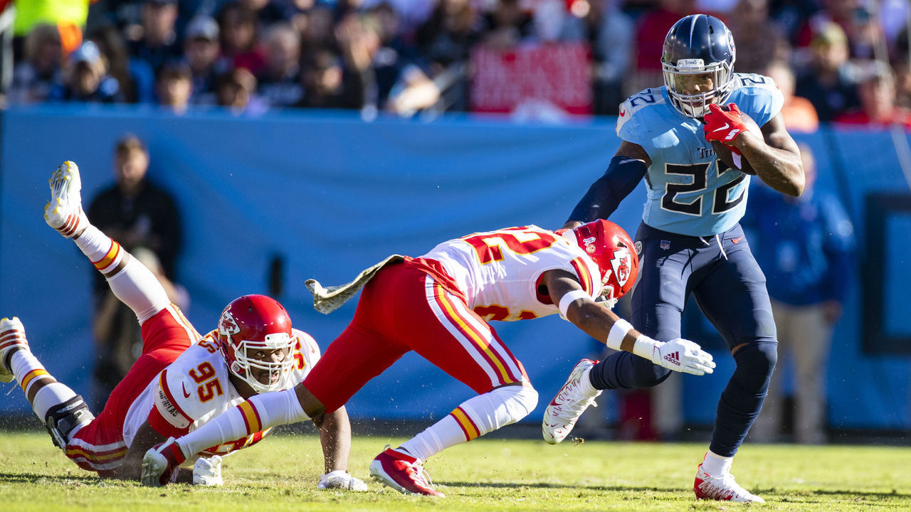 NASHVILLE, TN - NOVEMBER 10: Derrick Henry #22 of the Tennessee Titans carries the ball for a touchdown during the third quarter against the Kansas City Chiefs at Nissan Stadium on November 10, 2019 in Nashville, Tennessee. Tennessee defeats Kansas City 35-32.