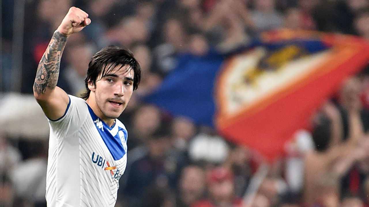 GENOA, ITALY - OCTOBER 26: Sandro Tonali of Brescia Calcio celebrates after goal 0-1 during the Serie A match between Genoa CFC and Brescia Calcio at Stadio Luigi Ferraris on October 26, 2019 in Genoa, Italy.