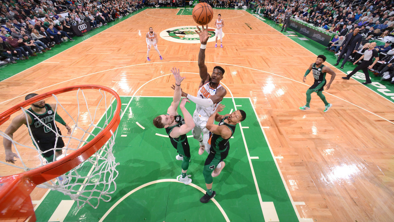 BOSTON, MA - JANUARY 18: Deandre Ayton #22 of the Phoenix Suns drives to the basket during a game against the Boston Celtics on January 18, 2020 at the TD Garden in Boston, Massachusetts. Mandatory Copyright Notice: Copyright 2020 NBAE