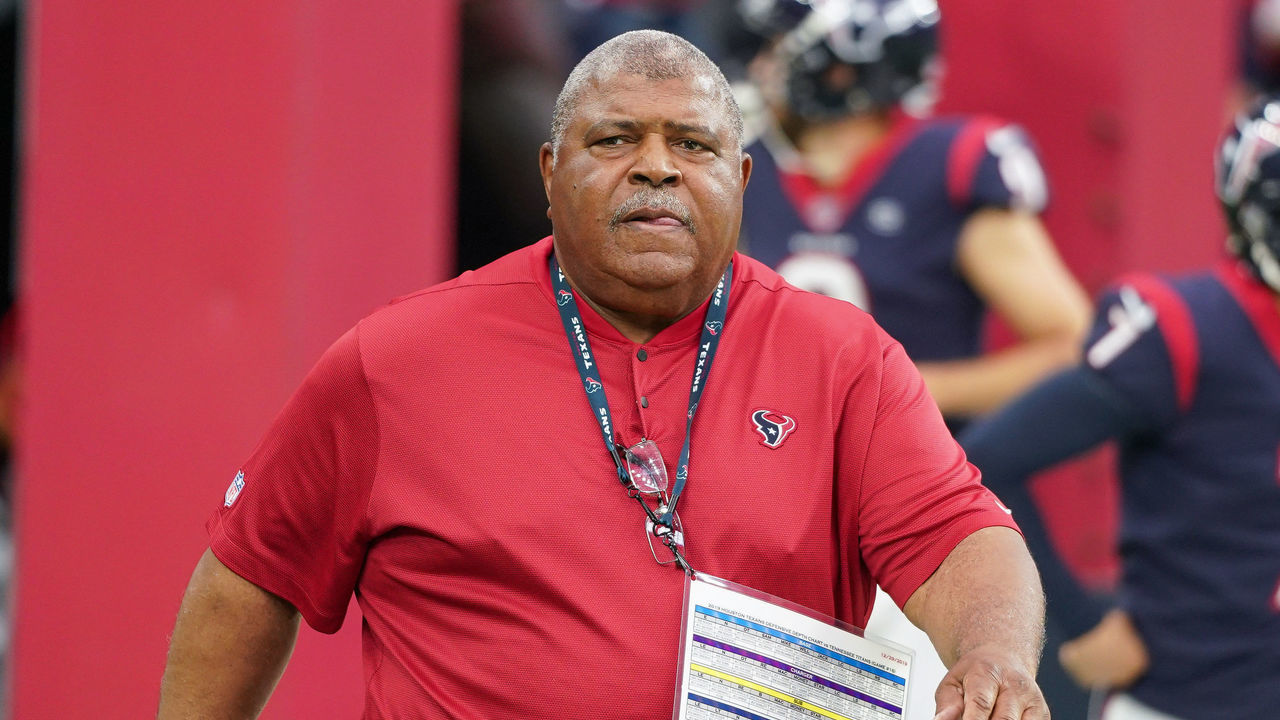 HOUSTON, TX - DECEMBER 29: Houston Texans defensive coordinator Romeo Crennel walks out before the game between the Tennessee Titans and Houston Texans on December 29, 2019 at NRG Stadium in Houston, TX.