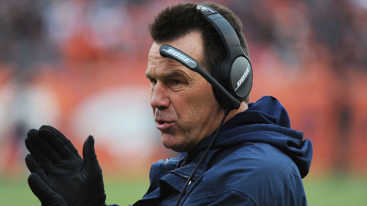 DENVER, CO - JANUARY 1: Denver Broncos coach Gary Kubiak applauds after his team scored in the second quarter against the Oakland Raiders at Sports Authority Field at Mile High on Sunday, January 1, 2017.