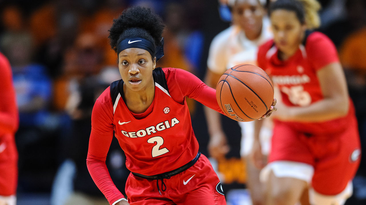 KNOXVILLE, TN - JANUARY 12: Georgia Lady Bulldogs guard Gabby Connally (2) pushes the ball up the court during a college basketball game against the Tennessee Lady Vols on January 12, 2020, at Thompson-Boling Arena in Knoxville, TN.