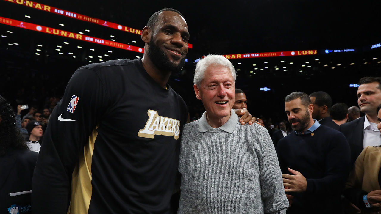 NEW YORK, NEW YORK - JANUARY 23: Former U.S. President Bill Clinton poses with LeBron James #23 of the Los Angeles Lakers following the game against the Brooklyn Nets at Barclays Center on January 23, 2020 in New York City.