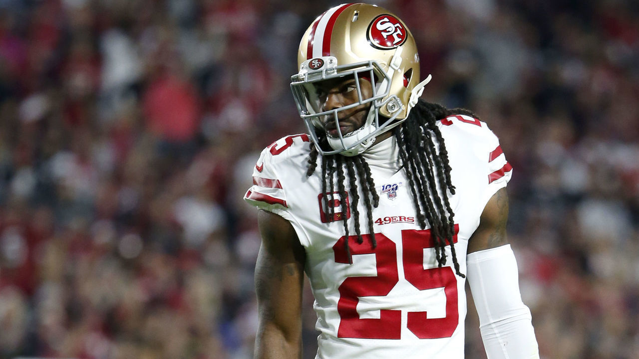 GLENDALE, ARIZONA - OCTOBER 31: Cornerback Richard Sherman #25 of the San Francisco 49ers during the first half of the NFL football game against the Arizona Cardinals at State Farm Stadium on October 31, 2019 in Glendale, Arizona.