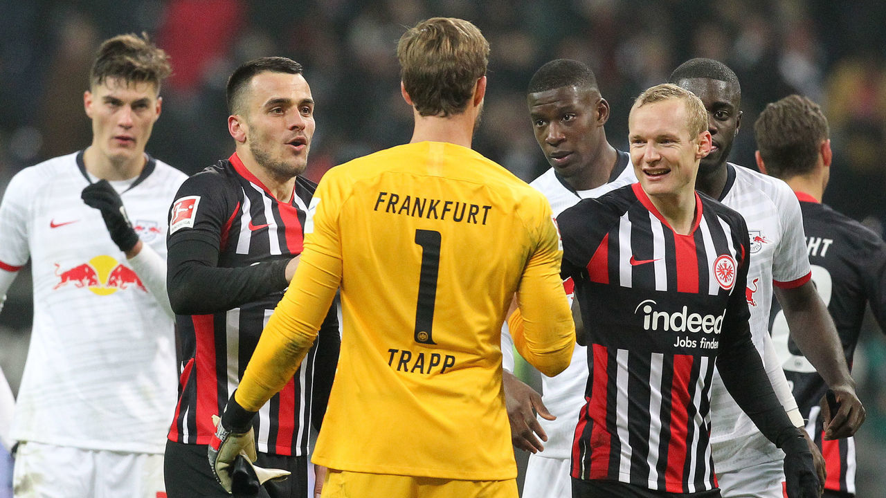 Frankfurt's players celebrate winning after the German first division Bundesliga football match Eintracht Frankfurt vs RB Leipzig in Frankfurt, western Germany, on January 25, 2020.
