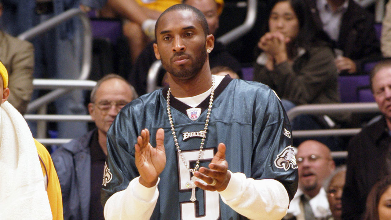 LOS ANGELES - FEBRUARY 3: Kobe Bryant #8 of the Los Angeles Lakers wears quarterback Donovan McNabb's #5 Philadelphia Eagles jersey during the game against the San Antonio Spurs on February 3, 2005 at the Staples Center in Los Angeles, California. The Spurs won 103-91. NOTE TO USER: User expressly acknowledges and agrees that, by downloading and/or using this photograph, User is consenting to the terms and conditions of Getty Images License Agreement. Mandatory Copyright Notice: Copyright 2005 NBAE