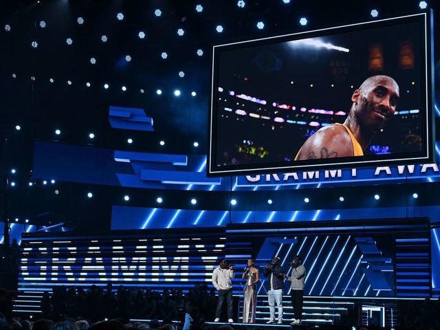 Host US singer-songwriter Alicia Keys and Boyz II Men sing in memory of late NBA legend Kobe Bryant during the 62nd Annual Grammy Awards on January 26, 2020, in Los Angeles.