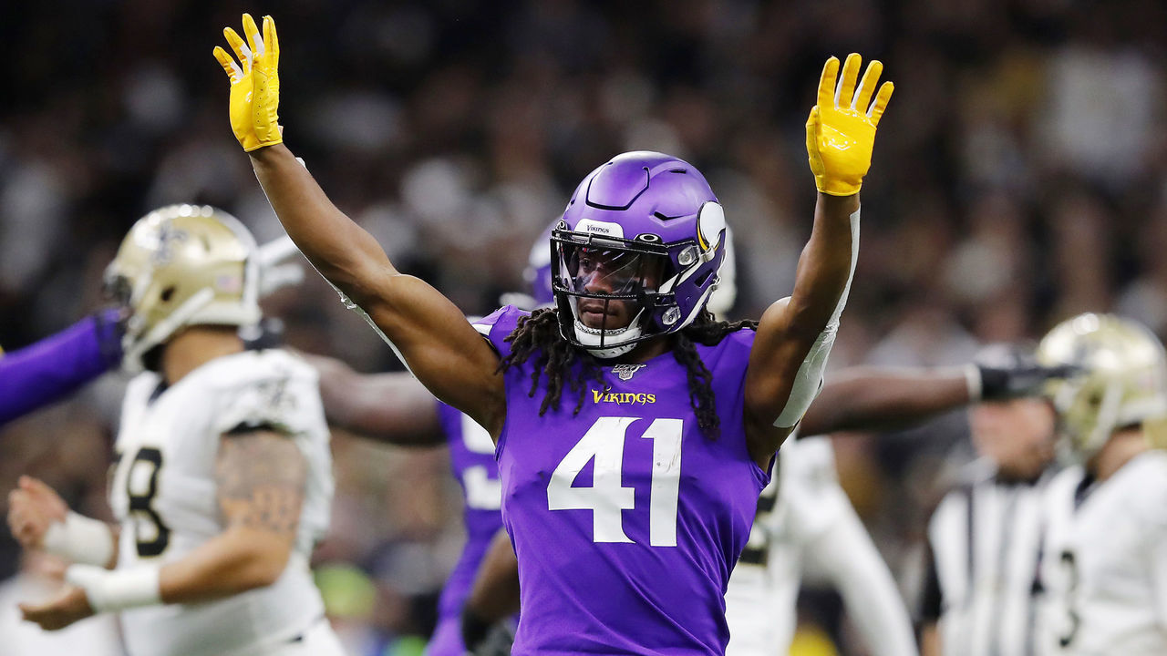 NEW ORLEANS, LOUISIANA - JANUARY 05: Anthony Harris #41 of the Minnesota Vikings reacts during the first half against the New Orleans Saints in the NFC Wild Card Playoff game at Mercedes Benz Superdome on January 05, 2020 in New Orleans, Louisiana.