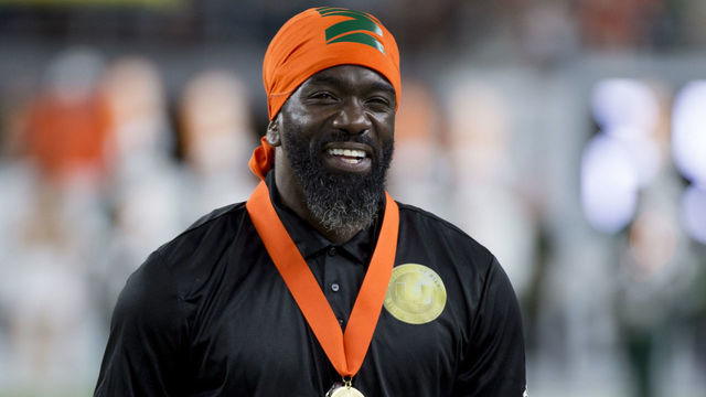 MIAMI GARDENS, FL - NOVEMBER 11: Ed Reed former UM and NFL player was made an honorary captain during the college football game between the Notre Dame Fighting Irish and the University of Miami Hurricanes on November 11, 2017 at the Hard Rock Stadium in Miami Gardens, FL.