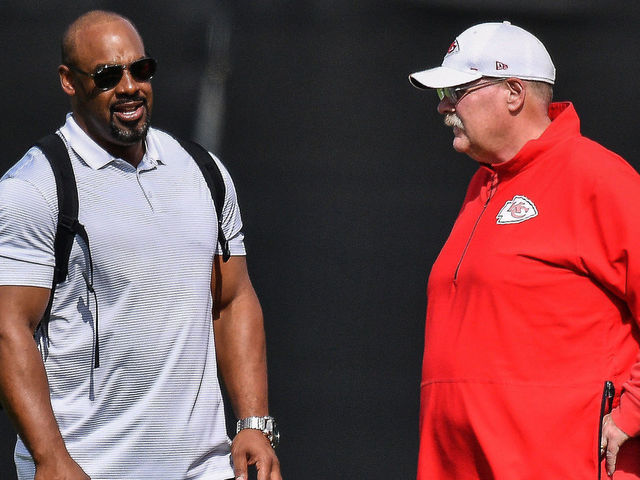 DAVIE, FLORIDA - JANUARY 30: Head Coach Andy Reid of the Kansas City Chiefs visits with former player Donovan McNabb during the Kansas City Chiefs practice prior to Super Bowl LIV at Baptist Health Training Facility at Nova Southern University on January 30, 2020 in Davie, Florida.