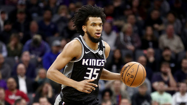 SACRAMENTO, CALIFORNIA - JANUARY 15: Marvin Bagley III #35 of the Sacramento Kings dribbles up court during their game against the Dallas Mavericks at Golden 1 Center on January 15, 2020 in Sacramento, California.