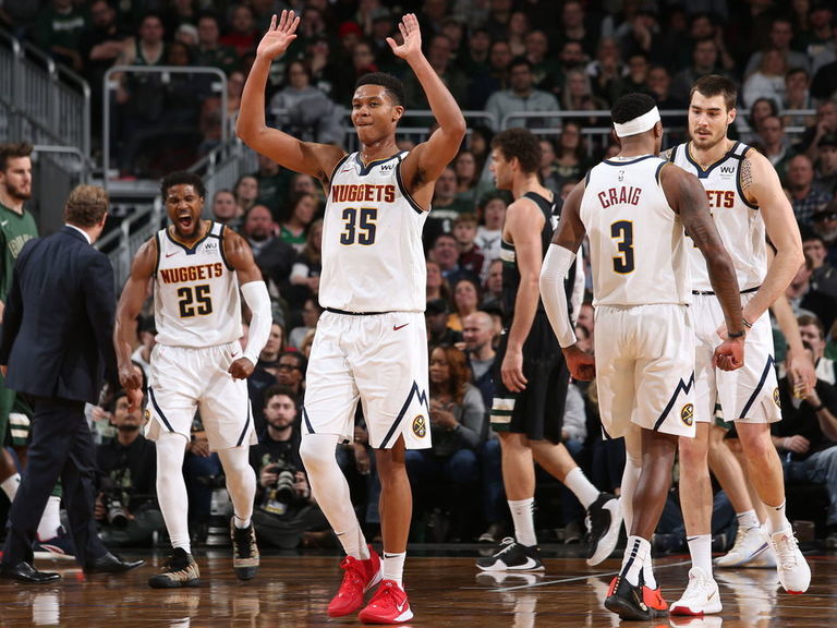 Shorthanded Nuggets snap Bucks' 9-game win streak | theScore.com