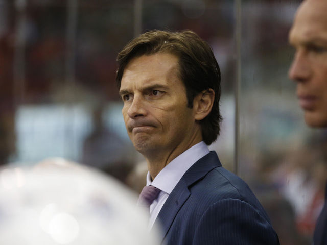 GIF: Taylor Hall soaks HC Dallas Eakins by slamming water bottle on Oilers bench