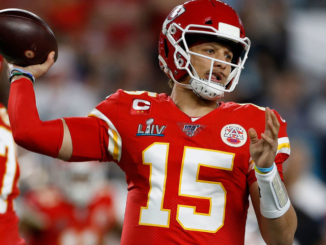 MIAMI GARDENS, FLORIDA - FEBRUARY 2: Kansas City Chiefs quarterback Patrick Mahomes (15) passes against the San Francisco 49ers in the first quarter of Super Bowl LIV at Hard Rock Stadium in Miami Gardens, Fla., on Sunday, Feb. 2, 2020. (Nhat V. Meyer/MediaNews Group/The Mercury News via Getty Images)