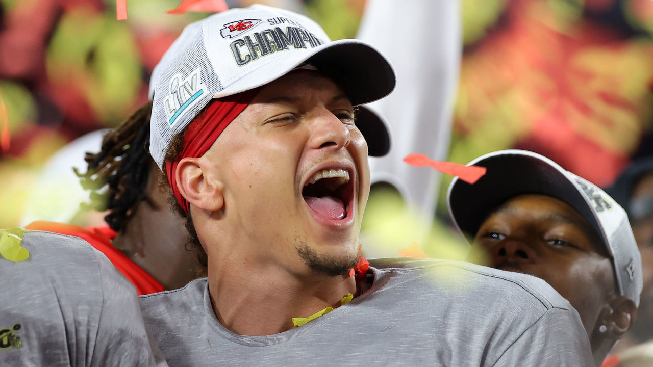MIAMI, FLORIDA - FEBRUARY 02: Patrick Mahomes #15 of the Kansas City Chiefs celebrates after defeating the San Francisco 49ers 31-20 in Super Bowl LIV at Hard Rock Stadium on February 02, 2020 in Miami, Florida.