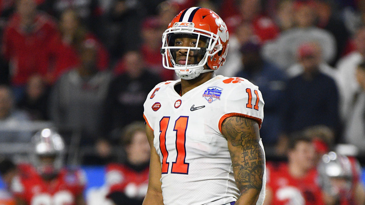 GLENDALE, AZ - DECEMBER 28: Clemson Tigers linebacker Isaiah Simmons (11) looks on during the 2019 PlayStation Fiesta Bowl college football playoff semifinal game between the Ohio State Buckeyes and the Clemson Tigers on December 28, 2019 at State Farm Stadium in Glendale, AZ.