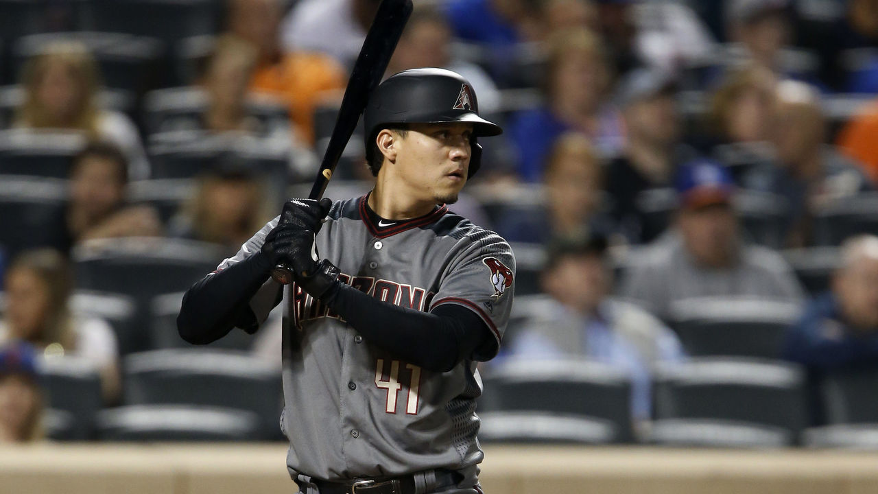 Giants sign Wilmer Flores to multi-year deal, per report - MLB Daily Dish