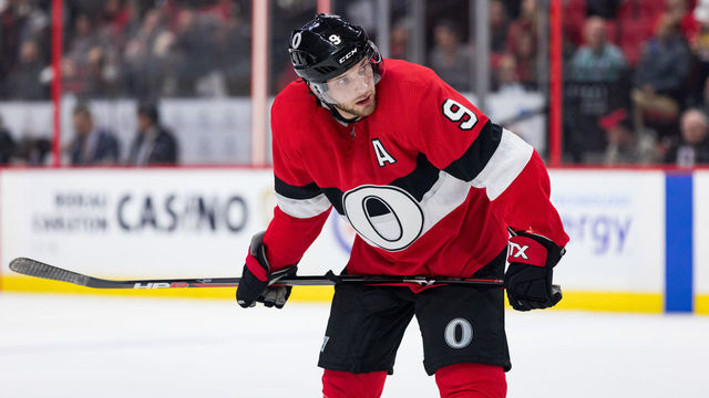 OTTAWA, ON - MARCH 28: Ottawa Senators Right Wing Bobby Ryan (9) waits for a face-off during second period National Hockey League action between the Florida Panthers and Ottawa Senators on March 28, 2019, at Canadian Tire Centre in Ottawa, ON, Canada.