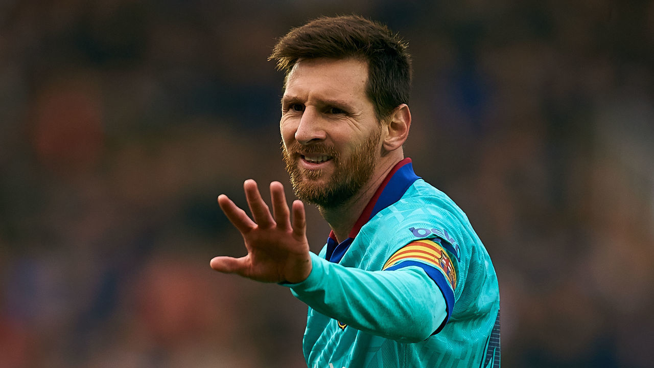 VALENCIA, SPAIN - JANUARY 25: Leo Messi of FC Barcelona reacts during the Liga match between Valencia CF and FC Barcelona at Estadio Mestalla on January 25, 2020 in Valencia, Spain.