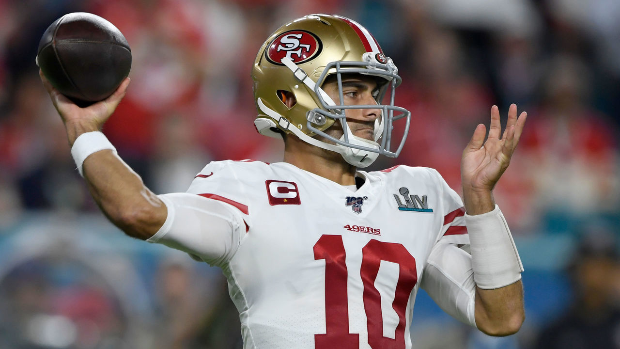 MIAMI GARDENS, FLORIDA - FEBRUARY 2:San Francisco 49ers quarterback Jimmy Garoppolo (10) passes against the Kansas City Chiefs in the second quarter of Super Bowl LIV at Hard Rock Stadium in Miami Gardens, Fla, on Sunday, Feb. 2, 2020. (Jose Carlos Fajardo/MediaNews Group/The Mercury News via Getty Images)