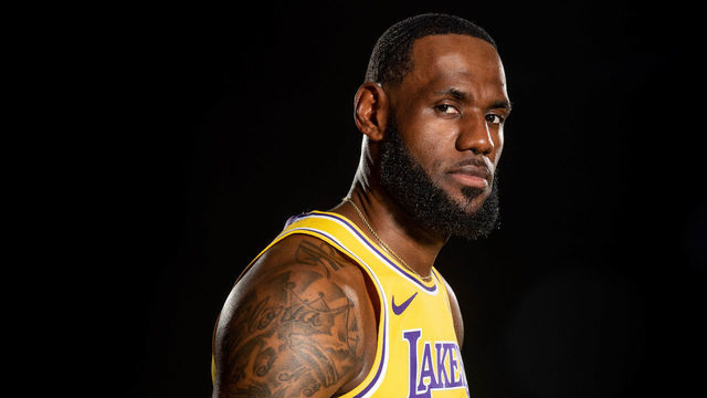 EL SEGUNDO, CA - SEPTEMBER 27: LeBron James #23 of the Los Angeles Lakers poses for a portrait during media day on September 27, 2019 at the UCLA Health Training Center in El Segundo, California. NOTE TO USER: User expressly acknowledges and agrees that, by downloading and/or using this photograph, user is consenting to the terms and conditions of the Getty Images License Agreement. Mandatory Copyright Notice: Copyright 2019 NBAE
