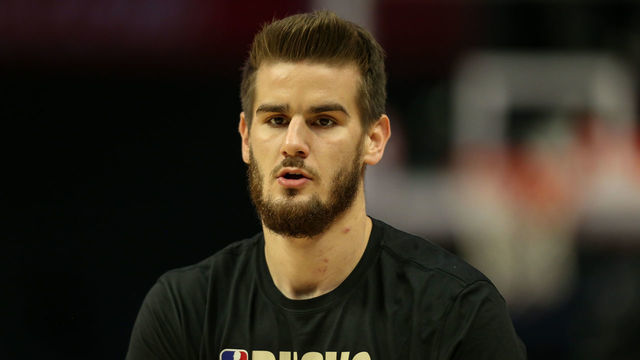 LOS ANGELES, CA - NOVEMBER 06: Milwaukee Bucks forward Dragan Bender #17 before the NBA game between the Milwaukee Bucks and the Los Angeles Clippers on November 06, 2019, at Staples Center in Los Angeles, CA.