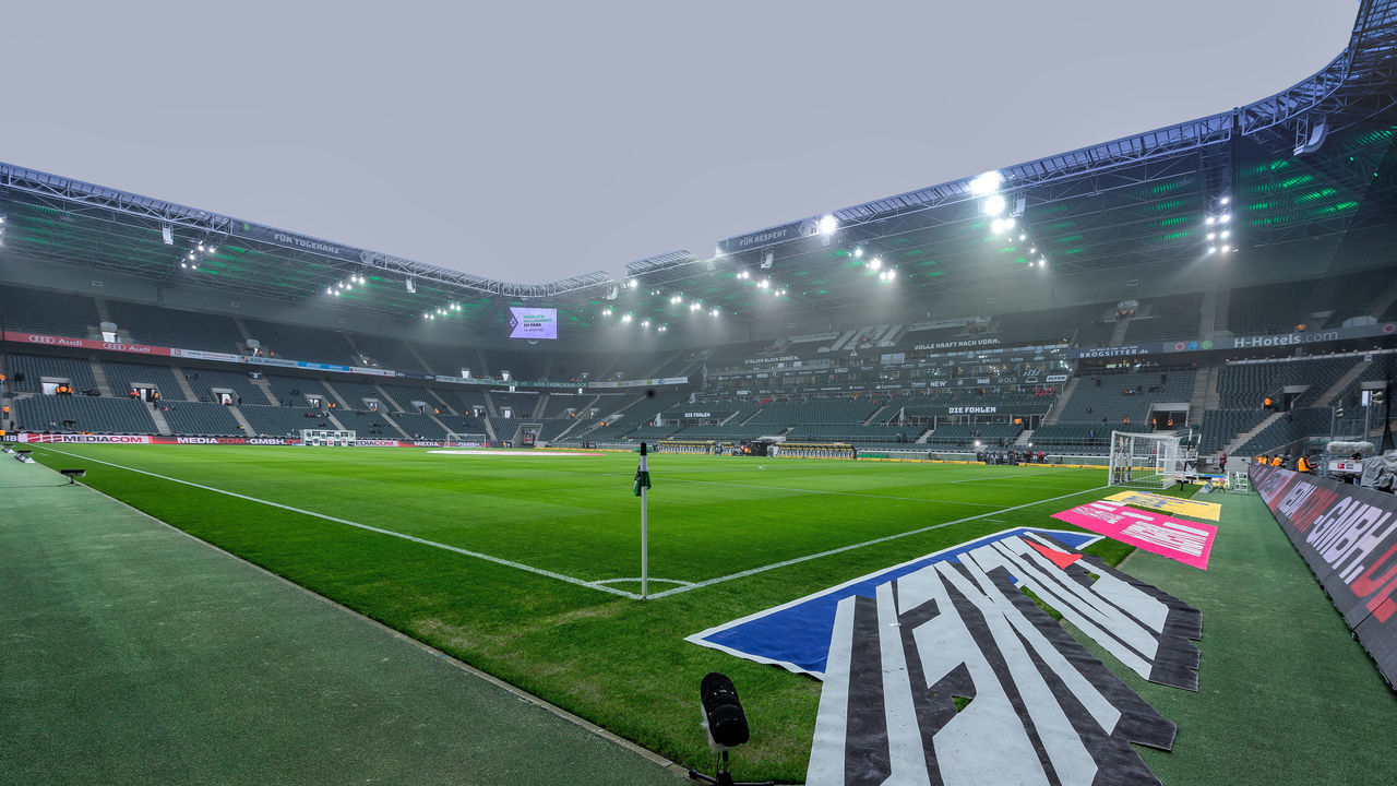 MOENCHENGLADBACH, GERMANY - JANUARY 25: (BILD ZEITUNG OUT) general view inside the stadium during the Bundesliga match between Borussia Moenchengladbach and 1. FSV Mainz 05 at Borussia-Park on January 25, 2020 in Moenchengladbach, Germany.
