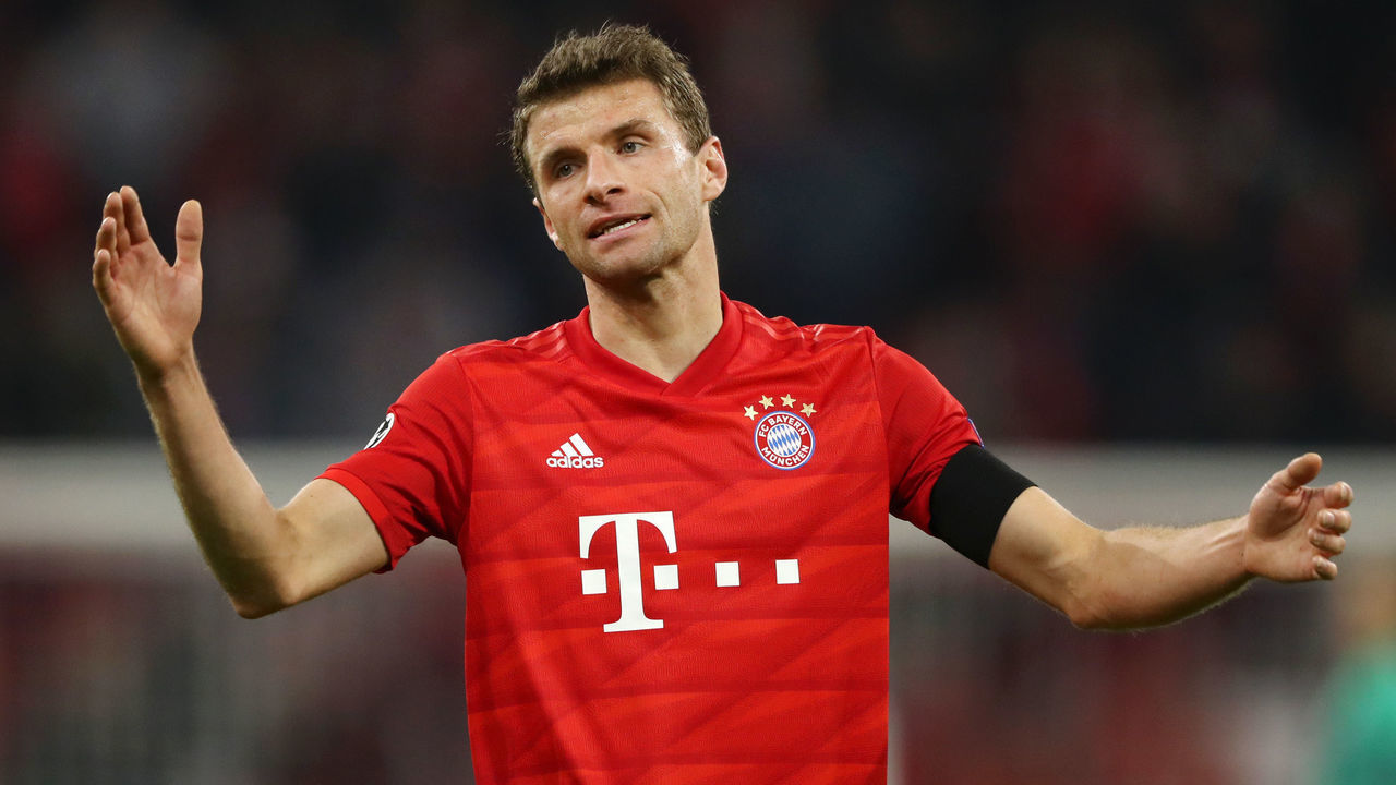 MUNICH, GERMANY - NOVEMBER 06: Thomas Muller of FC Bayern Munich reacts during the UEFA Champions League group B match between Bayern Muenchen and Olympiacos FC at Allianz Arena on November 06, 2019 in Munich, Germany.