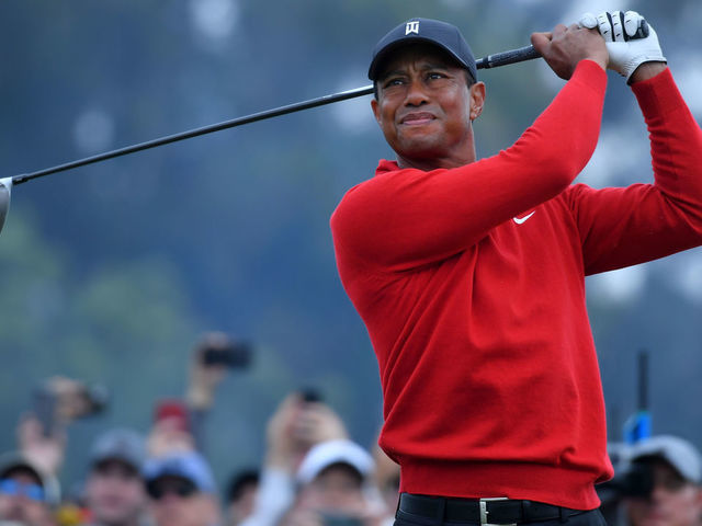 SAN DIEGO, CALIFORNIA - JANUARY 26: Tiger Woods plays his shot from the 18th tee during the final round of the Farmers Insurance Open at Torrey Pines South on January 26, 2020 in San Diego, California.