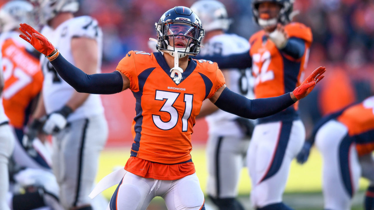 DENVER, CO - DECEMBER 29: Justin Simmons #31 of the Denver Broncos signals a missed field goal in the first quarter of a game against the Oakland Raiders at Empower Field at Mile High on December 29, 2019 in Denver, Colorado.