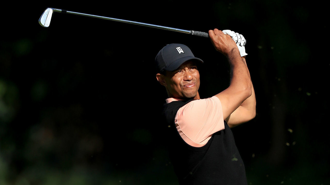 PACIFIC PALISADES, CALIFORNIA - FEBRUARY 13: Tiger Woods of the United States plays his second shot on the par 4, 12th hole during the first round of the Genesis Invitational at the Riviera Country Club on February 13, 2020 in Pacific Palisades, California.