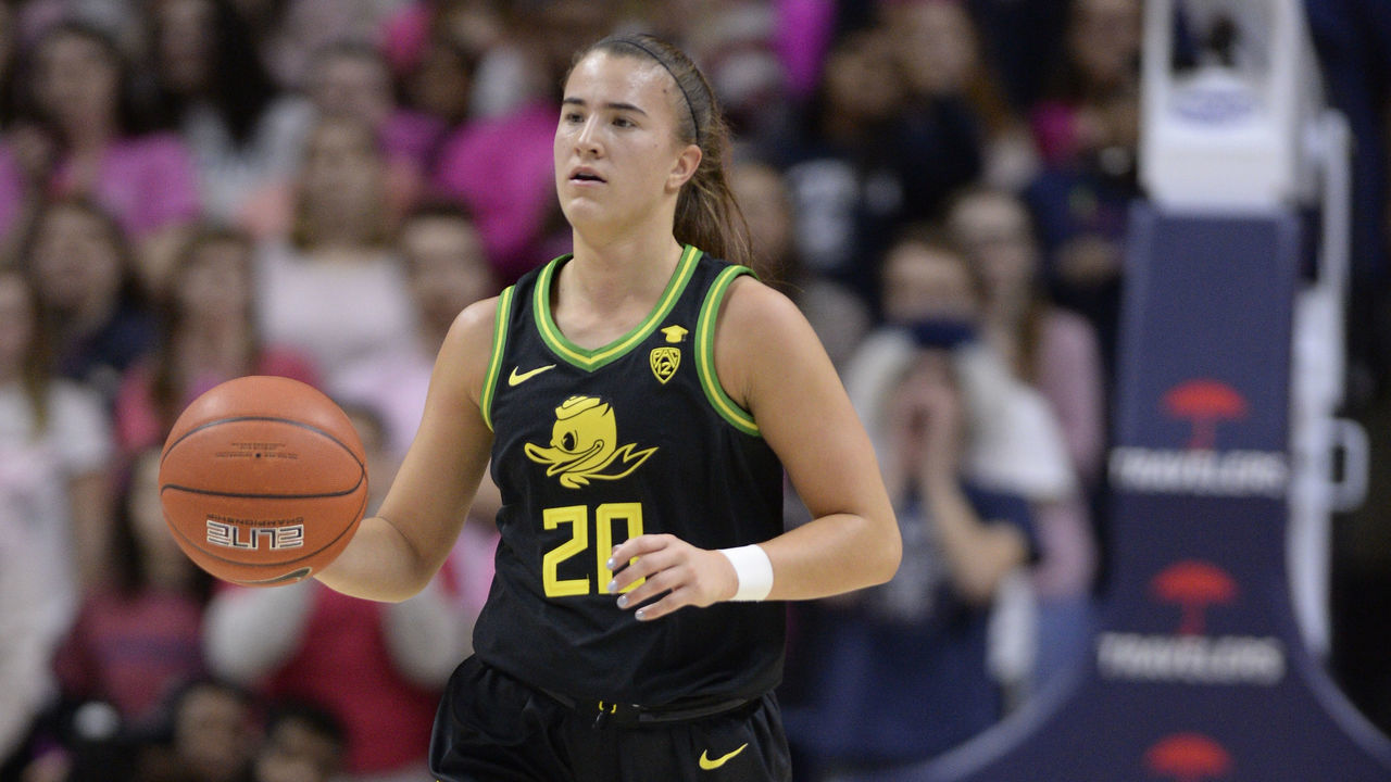 STORRS, CT - FEBRUARY 03: Oregon Ducks guard Sabrina Ionescu (20) handles the ball during the game as the Oregon Ducks take on the UConn Huskies on February 3, 2020, at Gampel Pavilion in Storrs, Connecticut.