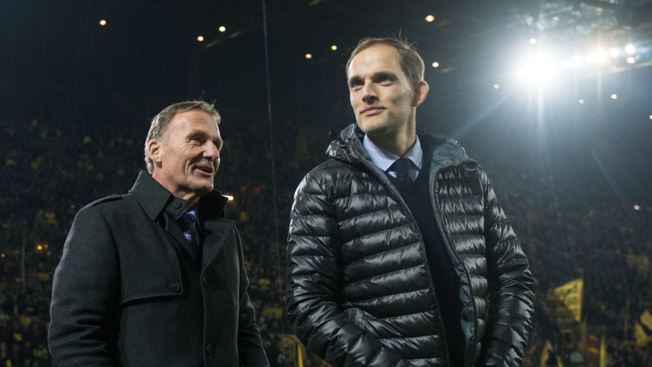 Dortmund's general manager Hans-Joachim Watzke (L) and coach Thomas Tuchel before the Champions League Group F qualification match between Borussia Dortmund and Sporting Lisbon in the Signal Iduna Park stadium in Dortmund, Germany, 02 November 2016. Photo: Bernd Thissen/dpa | usage worldwide