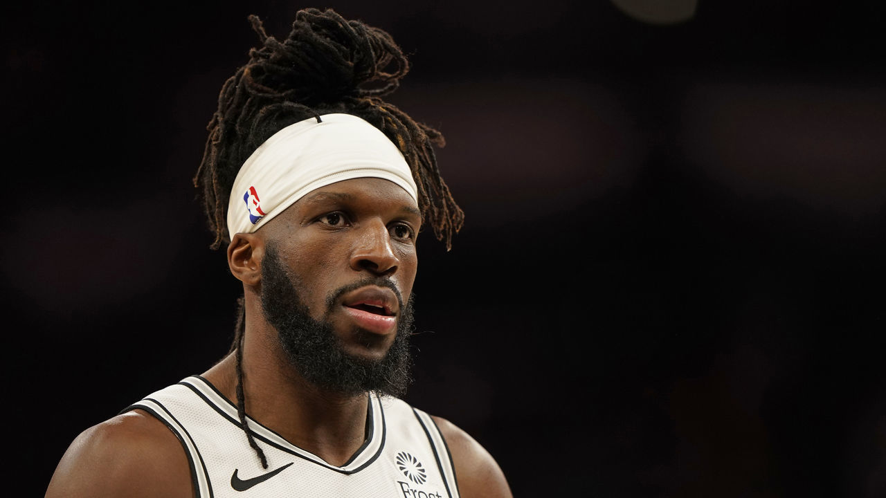 SAN ANTONIO, TX - DECEMBER 3: A close up shot of DeMarre Carroll #77 of the San Antonio Spurs during the game against the Houston Rockets on December 3, 2019 at the AT&T Center in San Antonio, Texas. Mandatory Copyright Notice: Copyright 2019 NBAE (Photos by Darren Carroll/NBAE via Getty Images)