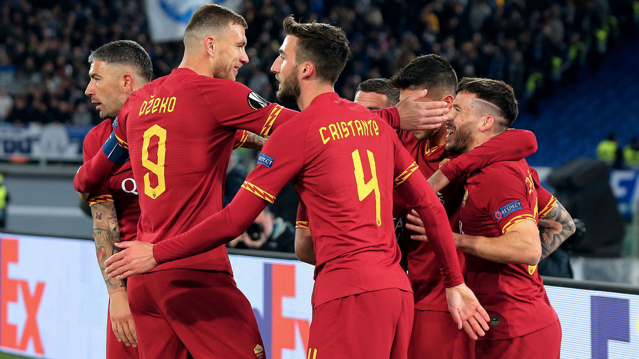 ROME, ITALY - FEBRUARY 20: Carles Perez of AS Roma celebrates after scoring his goal with his team mates .during the UEFA Europa League round of 32 first leg match between AS Roma and KAA Gent at Stadio Olimpico on February 20, 2020 in Rome, Italy.