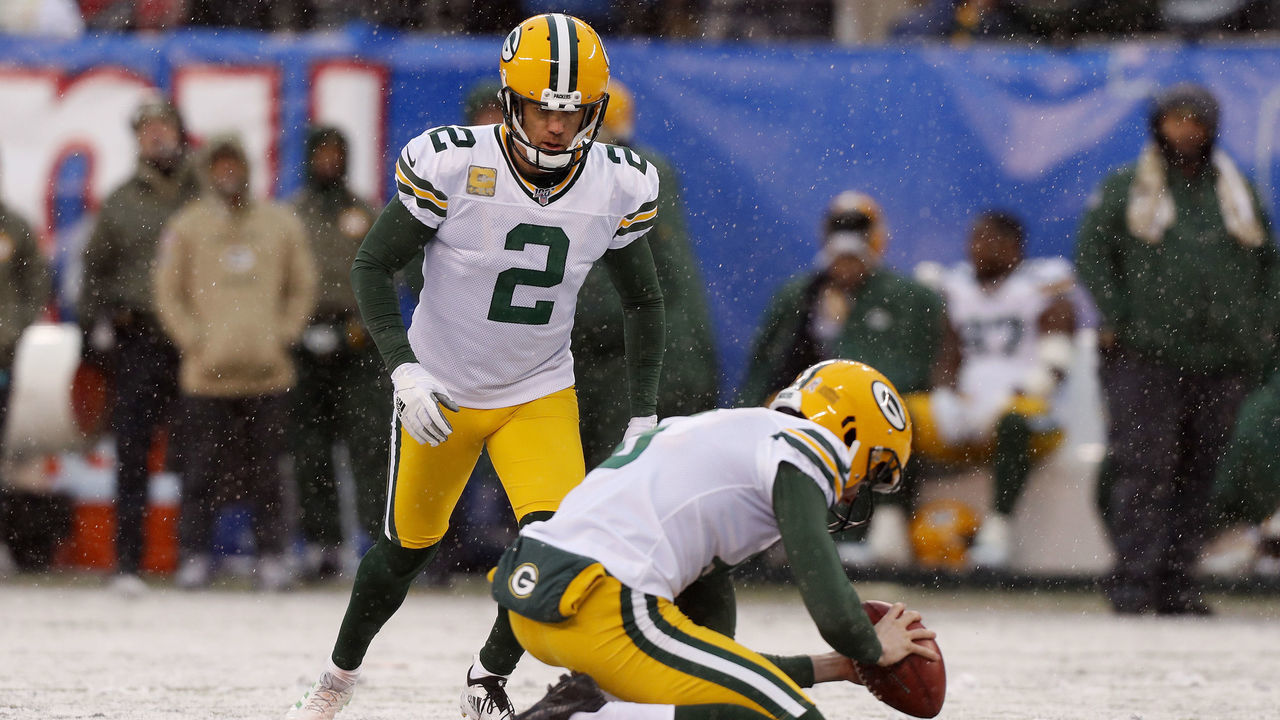 EAST RUTHERFORD, NEW JERSEY - DECEMBER 01: (NEW YORK DAILIES OUT) Mason Crosby #2 of the Green Bay Packers in action against the New York Giants at MetLife Stadium on December 01, 2019 in East Rutherford, New Jersey. The Packers defeated the Giants 31-13.