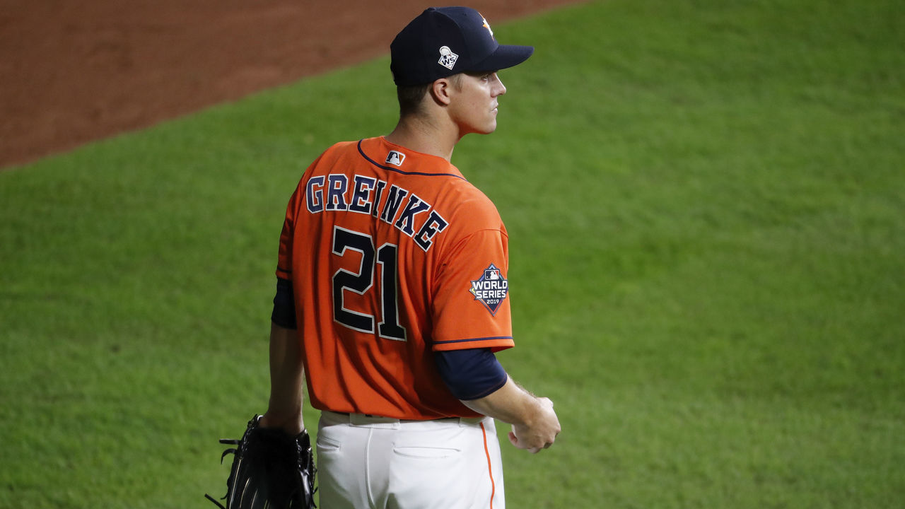 HOUSTON, TX - OCTOBER 30: Zack Greinke #21 of the Houston Astros warms up before Game Seven of the 2019 World Series against the Washington Nationals at Minute Maid Park on October 30, 2019 in Houston, Texas.