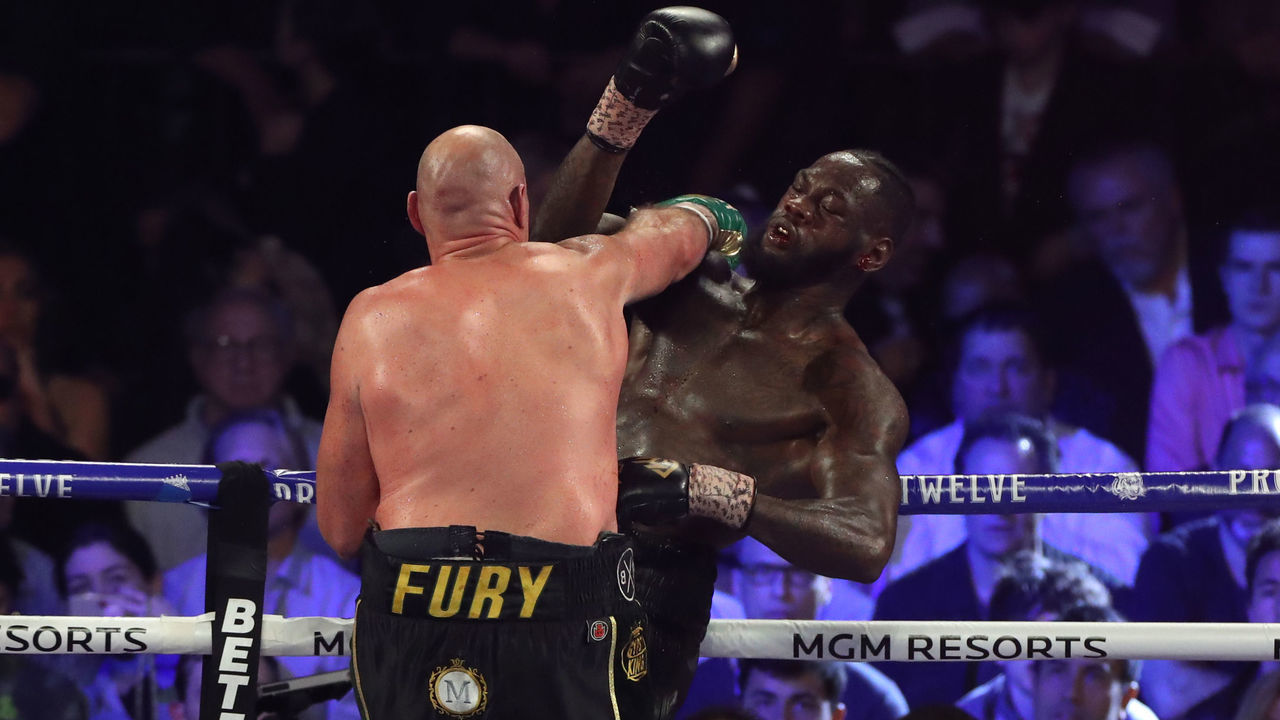 Tyson Fury (left) and Deontay Wilder during the World Boxing Council World Heavy Title bout at the MGM Grand, Las Vegas.
