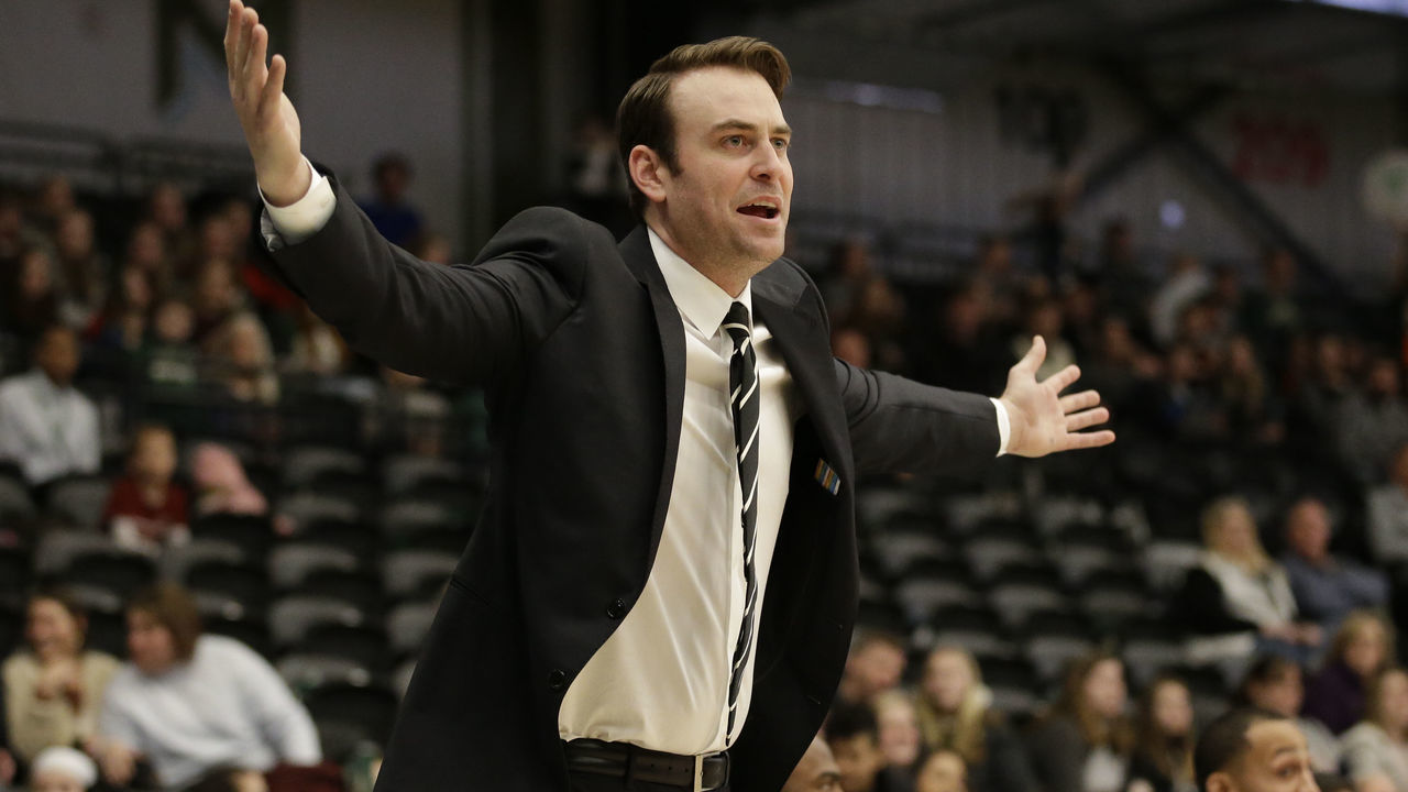 OSHKOSH, WI - February 7: Wisconsin Herd coach Chase Buford argues a call in their game against the Fort Wayne Mad Ants in a NBA G-League action on February 7, 2020 at the Menominee Nation Arena in Oshkosh, Wisconsin. Mandatory Copyright Notice: Copyright 2019 NBAE