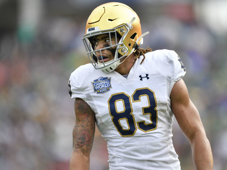 Steelers Get Big Ben Help With Claypool In 2nd Round