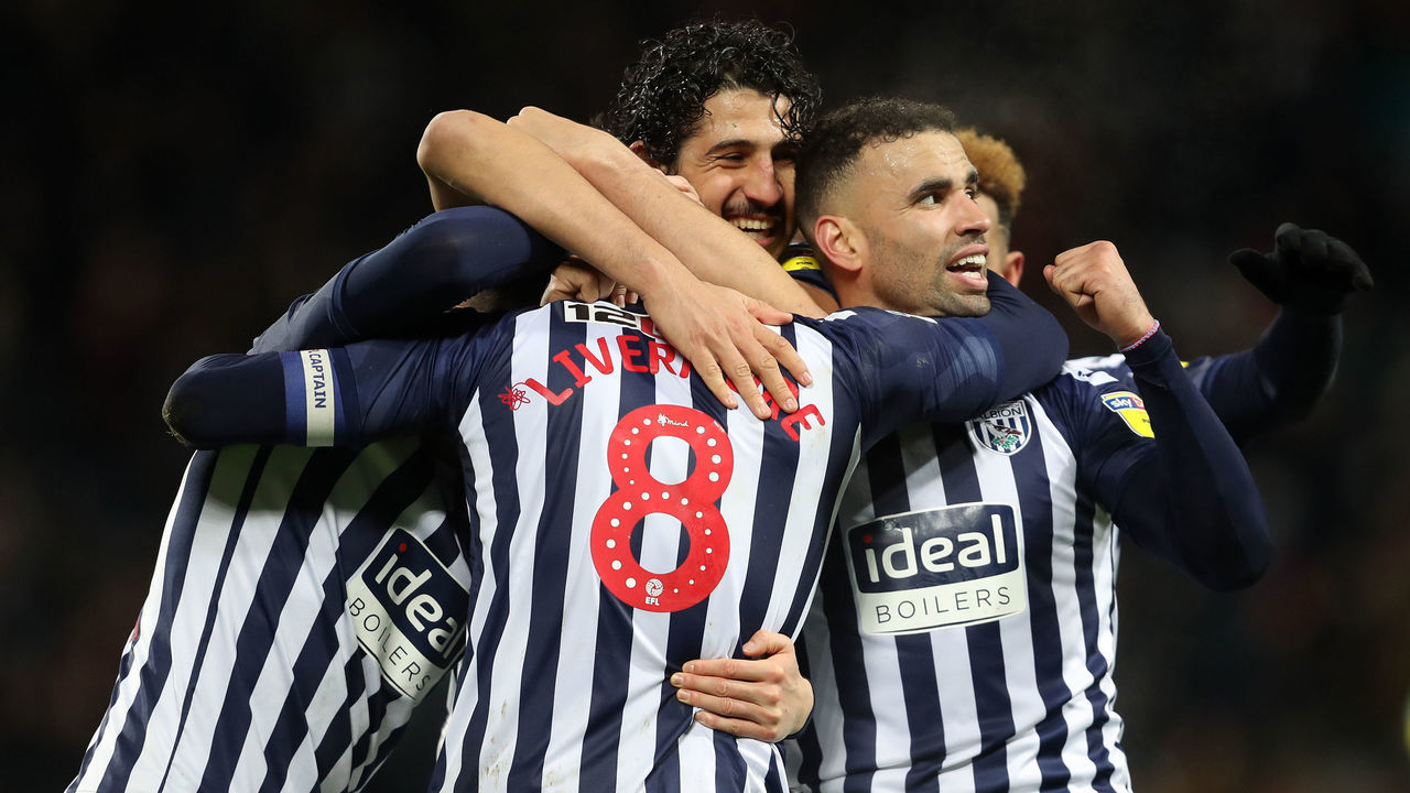 West Bromwich Albion's Jake Livermore celebrates scoring his side's second goal of the game during the Sky Bet Championship match at The Hawthorns, West Bromwich.