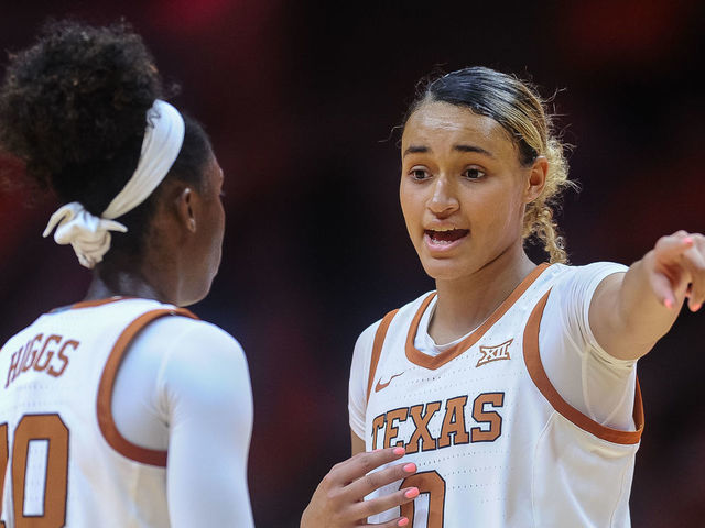Texas Rallies To Beat No 25 Tcu Makes Baylor Outright Big 12 Champ Thescore Com