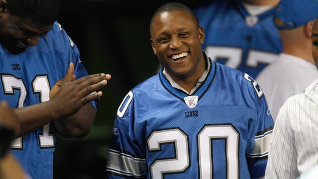 DETROIT - DECEMBER 23: Barry Sanders smiles from the sideline during the game between the Kansas City Chiefs and the Detroit Lions on December 23, 2007 at Ford Field in Detroit, Michigan. (Photo byGregory Shamus/Getty Images)