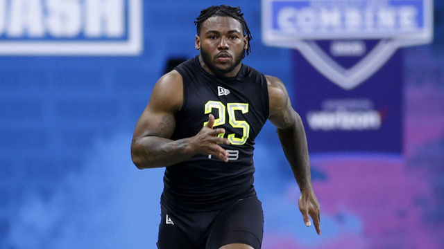 INDIANAPOLIS, IN - FEBRUARY 28: Running back D'Andre Swift of Georgia runs the 40-yard dash during the NFL Combine at Lucas Oil Stadium on February 28, 2020 in Indianapolis, Indiana.