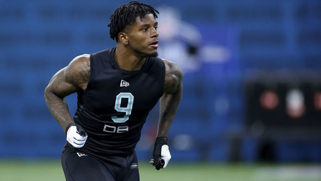 INDIANAPOLIS, IN - MARCH 01: Defensive back Kristian Fulton of LSU runs a drill during the NFL Combine at Lucas Oil Stadium on February 29, 2020 in Indianapolis, Indiana.