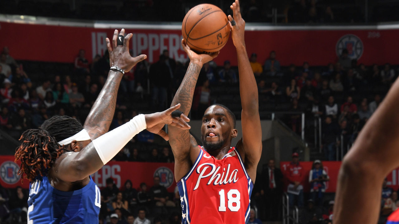 LOS ANGELES, CA - MARCH 1: Shake Milton #18 of the Philadelphia 76ers shoots the ball against the LA Clippers on March 1, 2020 at STAPLES Center in Los Angeles, California. NOTE TO USER: User expressly acknowledges and agrees that, by downloading and/or using this Photograph, user is consenting to the terms and conditions of the Getty Images License Agreement. Mandatory Copyright Notice: Copyright 2020 NBAE