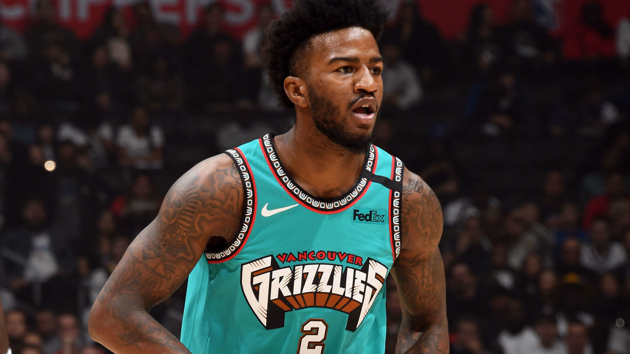 LOS ANGELES, CA - FEBRUARY 24: Jordan Bell #2 of the Memphis Grizzlies handles the ball during the game against the LA Clippers on February 24, 2020 at STAPLES Center in Los Angeles, California. NOTE TO USER: User expressly acknowledges and agrees that, by downloading and/or using this Photograph, user is consenting to the terms and conditions of the Getty Images License Agreement. Mandatory Copyright Notice: Copyright 2020 NBAE