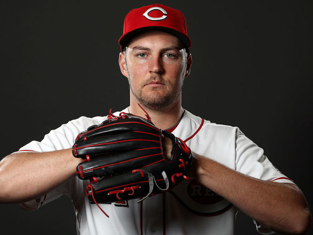 Download Trevor Bauer For Cincinnati Reds Wallpaper