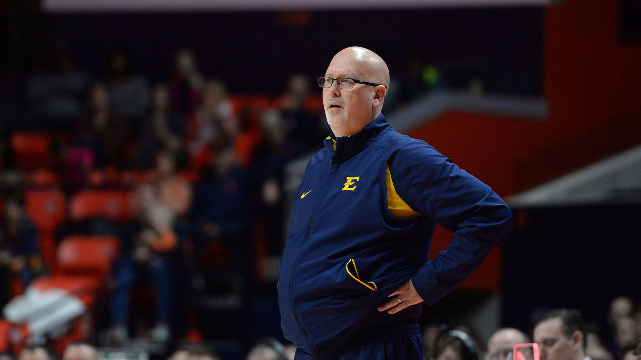 CHAMPAIGN, IL - DECEMBER 15: East Tennessee State Univeristy Buccaneers Head Coach Steve Forbes looks on during the college basketball game between the East Tennessee State Univeristy Buccaneers and the Illinois Fighting Illini on December 15, 2018, at State Farm Center in Champaign, Illinois.